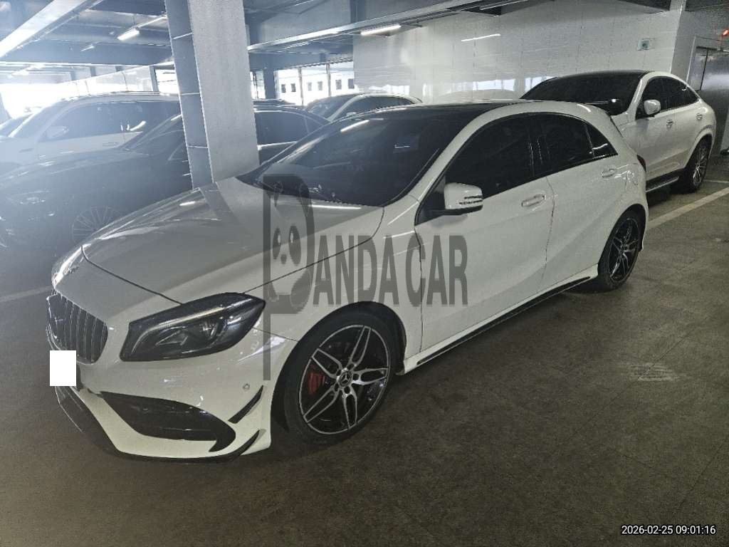2018 Mercedes-Benz A200, photograph 5