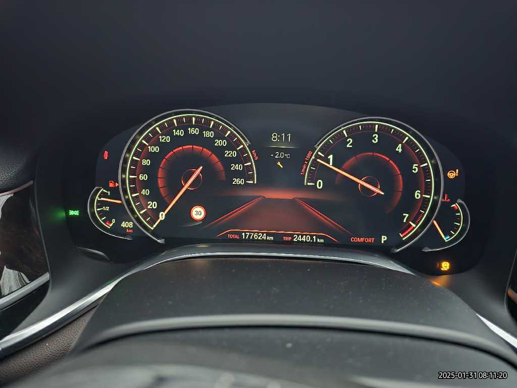 2018 BMW 750Li xDrive, photograph 4