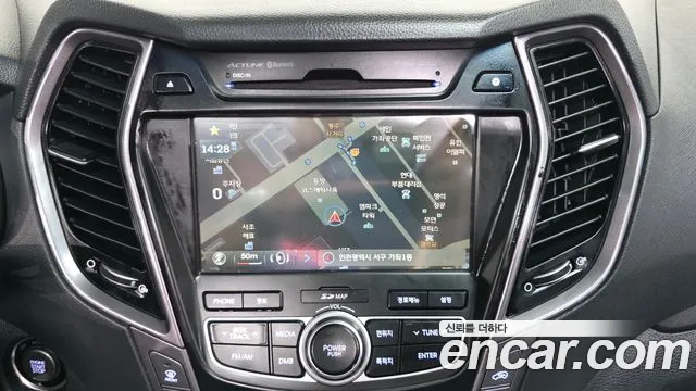 Hyundai Santafe Diesel(e-VGT) 2.2 4WD Exclusive — photo 1 of 32