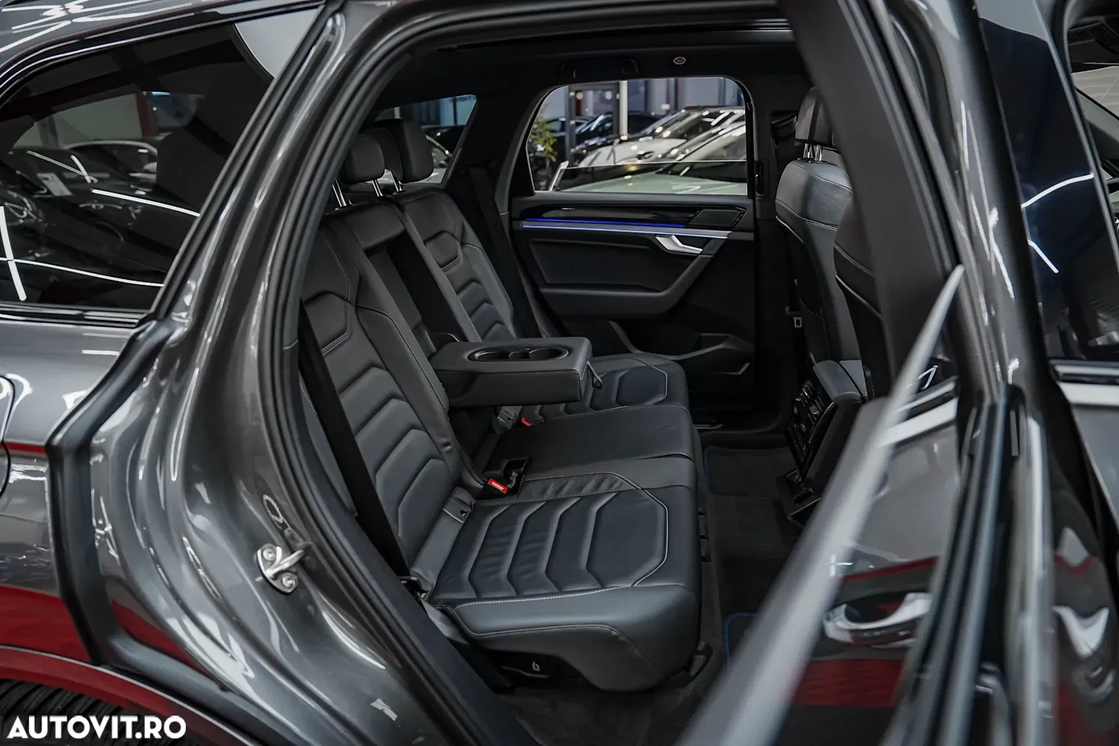 2020 Volkswagen Touareg 3.0 V6 e-Hybrid 4Motion Aut. R, photograph 12