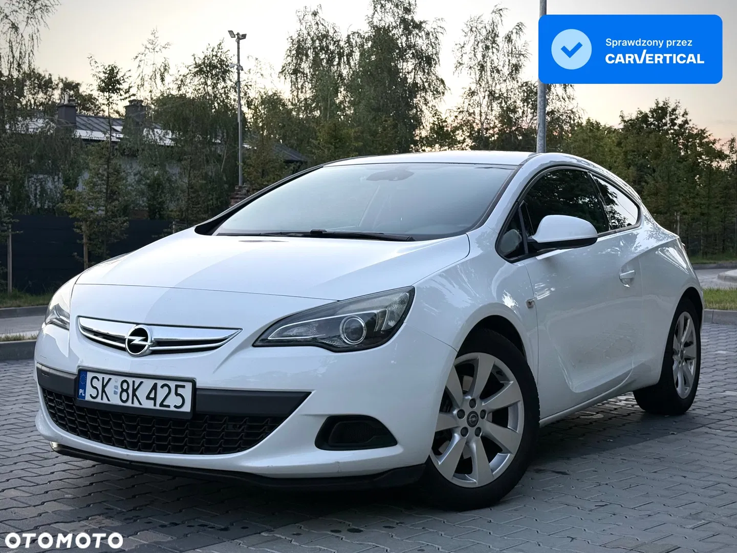2012 Opel Astra 1.4 T Enjoy S&S, photograph 1