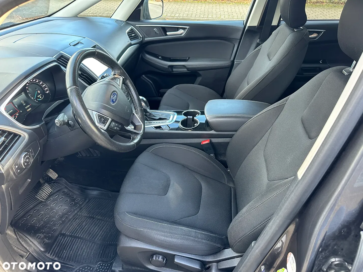 2017 Ford S-Max 2.0 EcoBlue Titanium, photograph 3