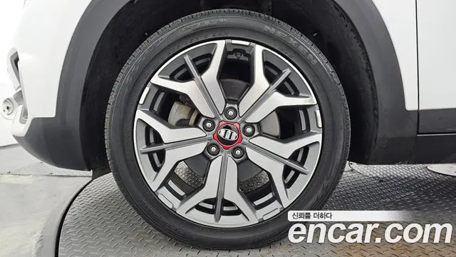 2019 Kia Seltos Gasoline 1.6 Turbo 2WD, photograph 4