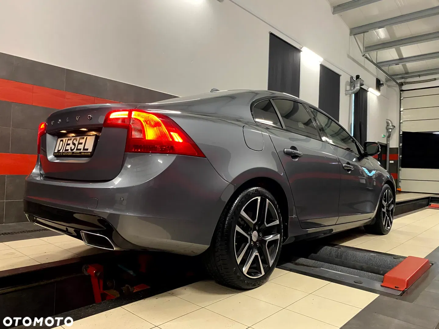 2017 Volvo S60 D4 Geartronic RDesign, photograph 10
