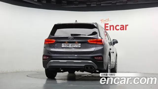 Hyundai Santafe Diesel 2.0 2WD — photo 1 of 33