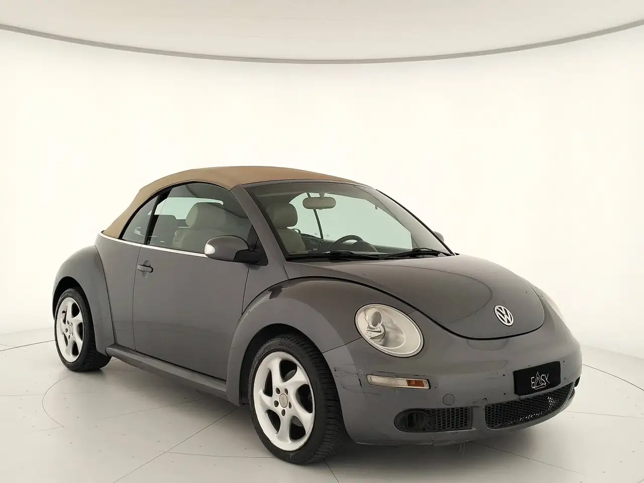 2007 Volkswagen New Beetle Cabrio 2.0 tiptronic, photograph 3