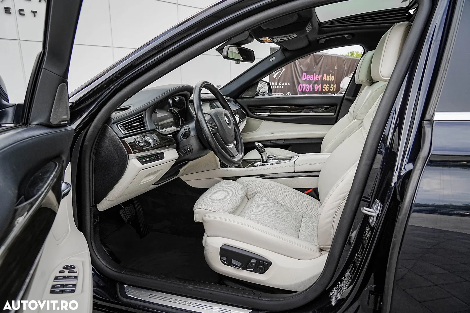 2014 BMW Seria 7 750i xDrive Edition Exclusive, photograph 6