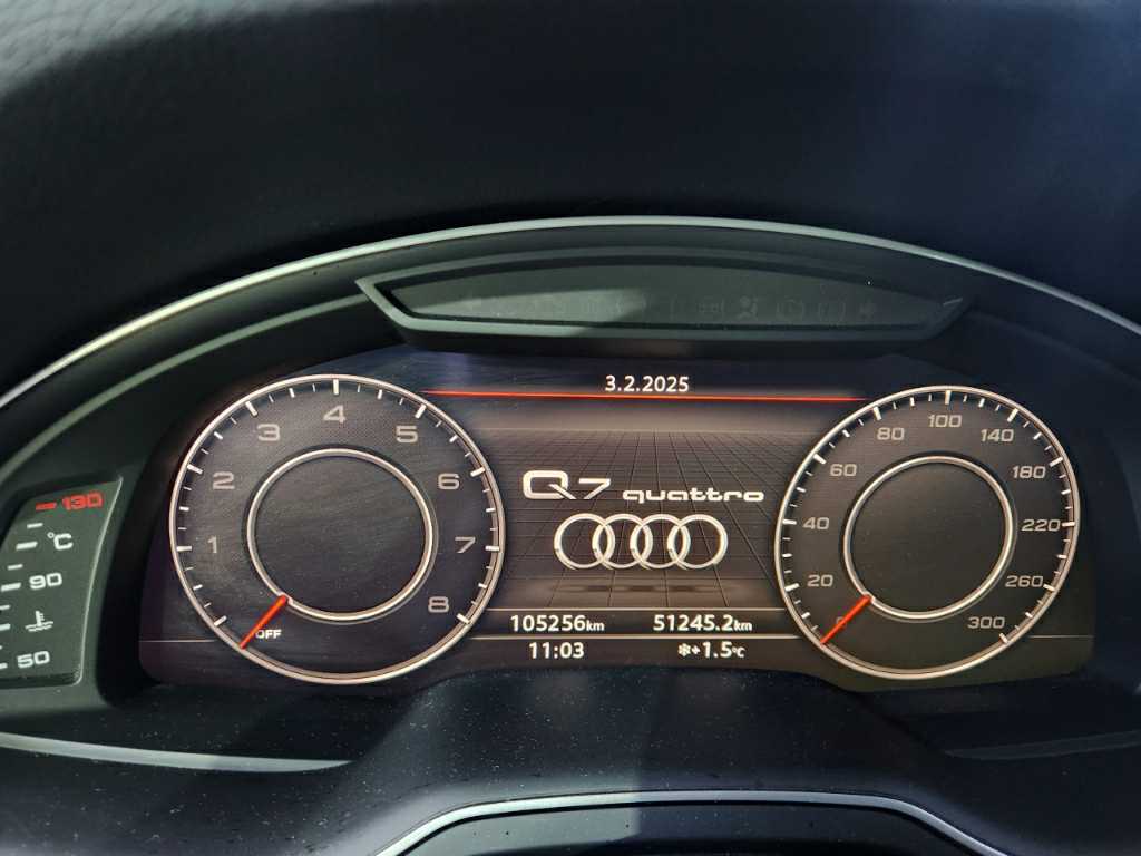 2019 Audi Q7 45 TFSI quattro, photograph 2