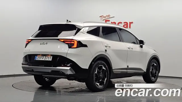 Kia Sportage Gasoline 1.6 Turbo 2WD — photo 1 of 36