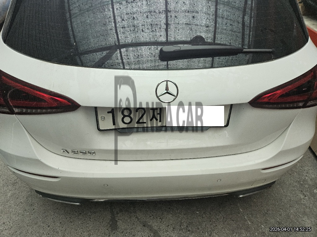 2023 Mercedes-Benz A220, photograph 2