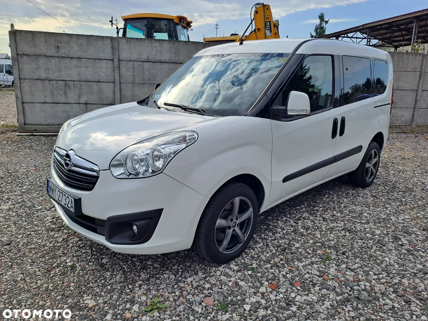 Opel Combo 1.4 Enjoy Eu6 — photo 1 of 21