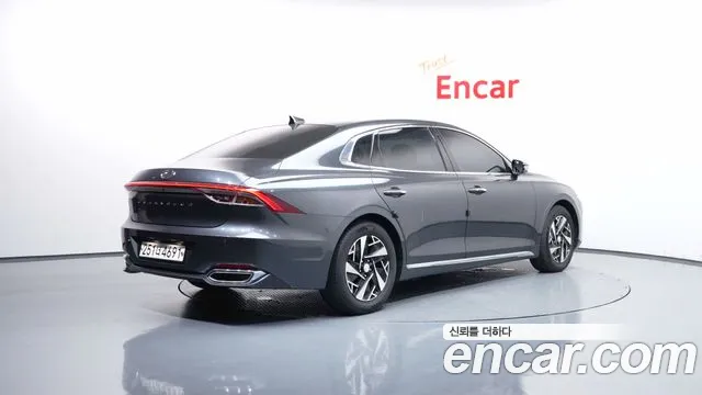 2020 Hyundai Grandeur Premium Choice, photograph 8