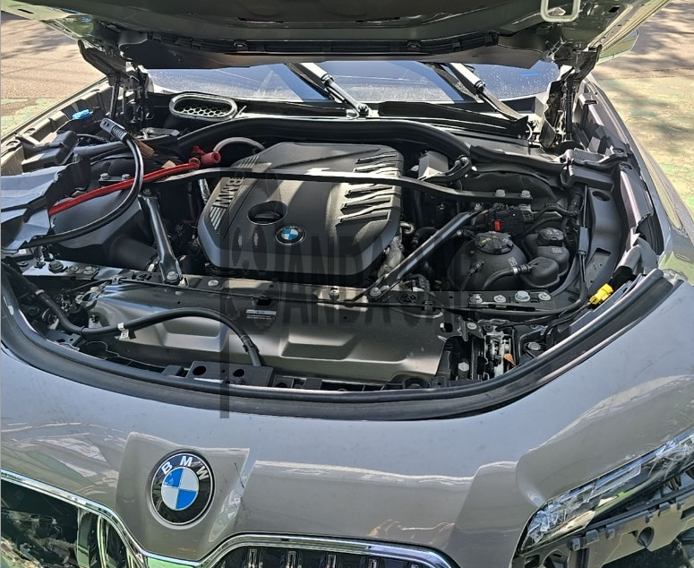 2025 BMW 740d xDrive, photograph 2