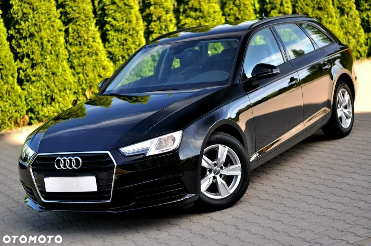 2017 Audi A4 Avant 2.0 TDI Design, photograph 9