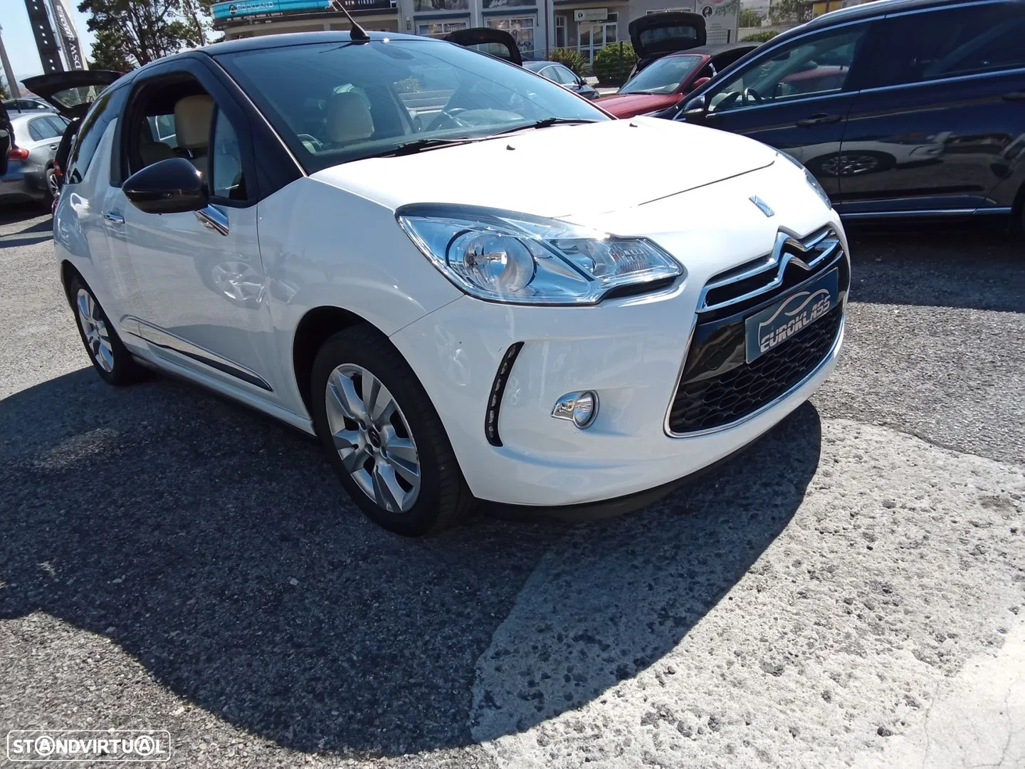 2013 DS DS3 Cabrio Pure Tech 82 Chic, photograph 6