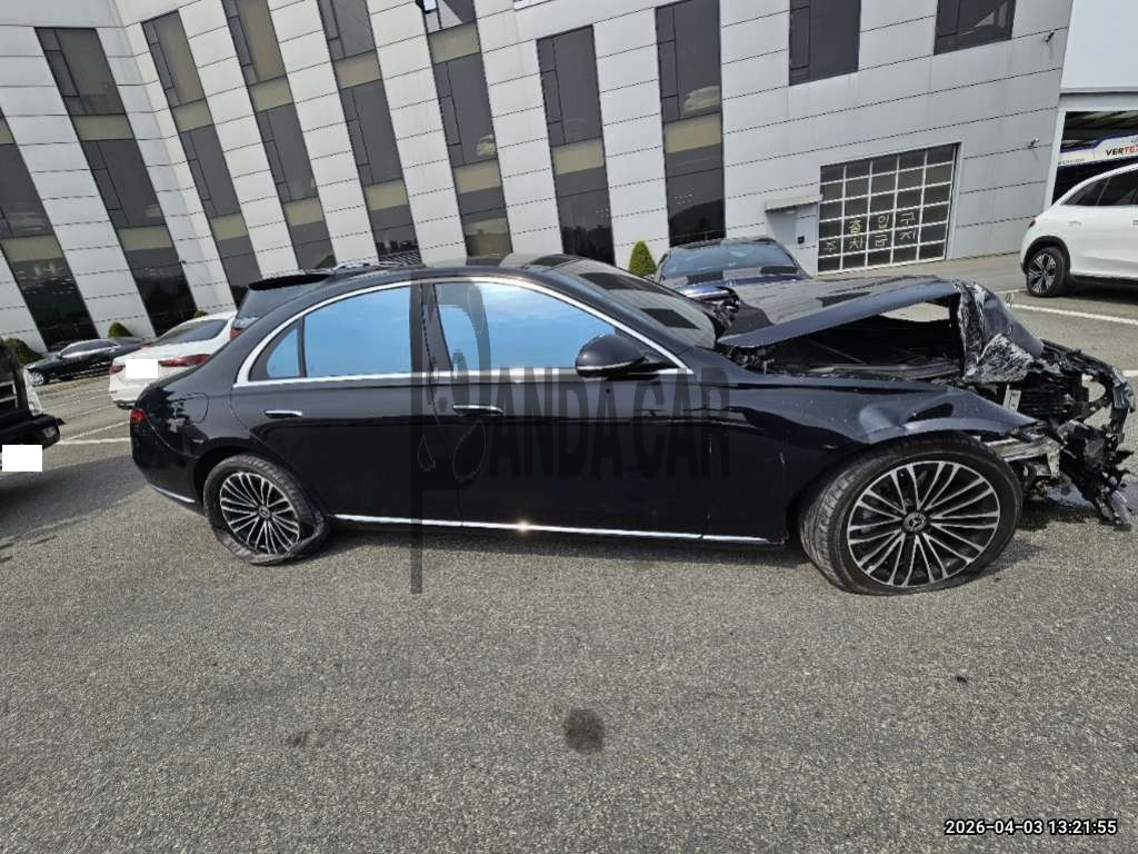 2025 Mercedes-Benz S 350 d 4MATIC, photograph 4