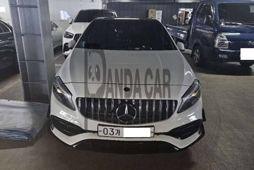 2018 Mercedes-Benz A200, photograph 1