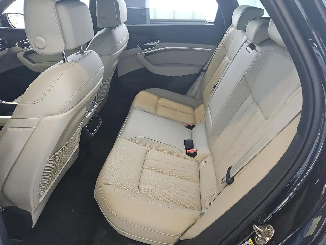 2023 Audi e-tron 55 ACC AHK PANO NIGHT B&O KAMERA 21Z, photograph 10