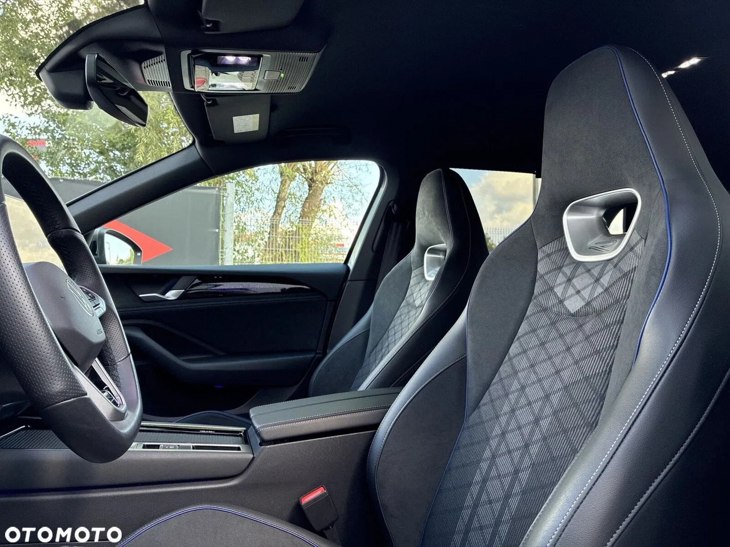 2025 Volkswagen Passat Variant 2.0 TDI SCR R-Line Plus DSG, photograph 12