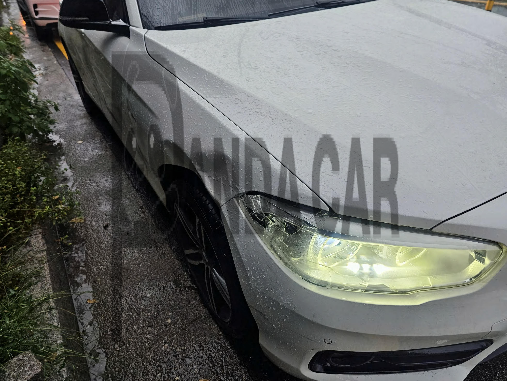 2017 BMW 118d, photograph 3