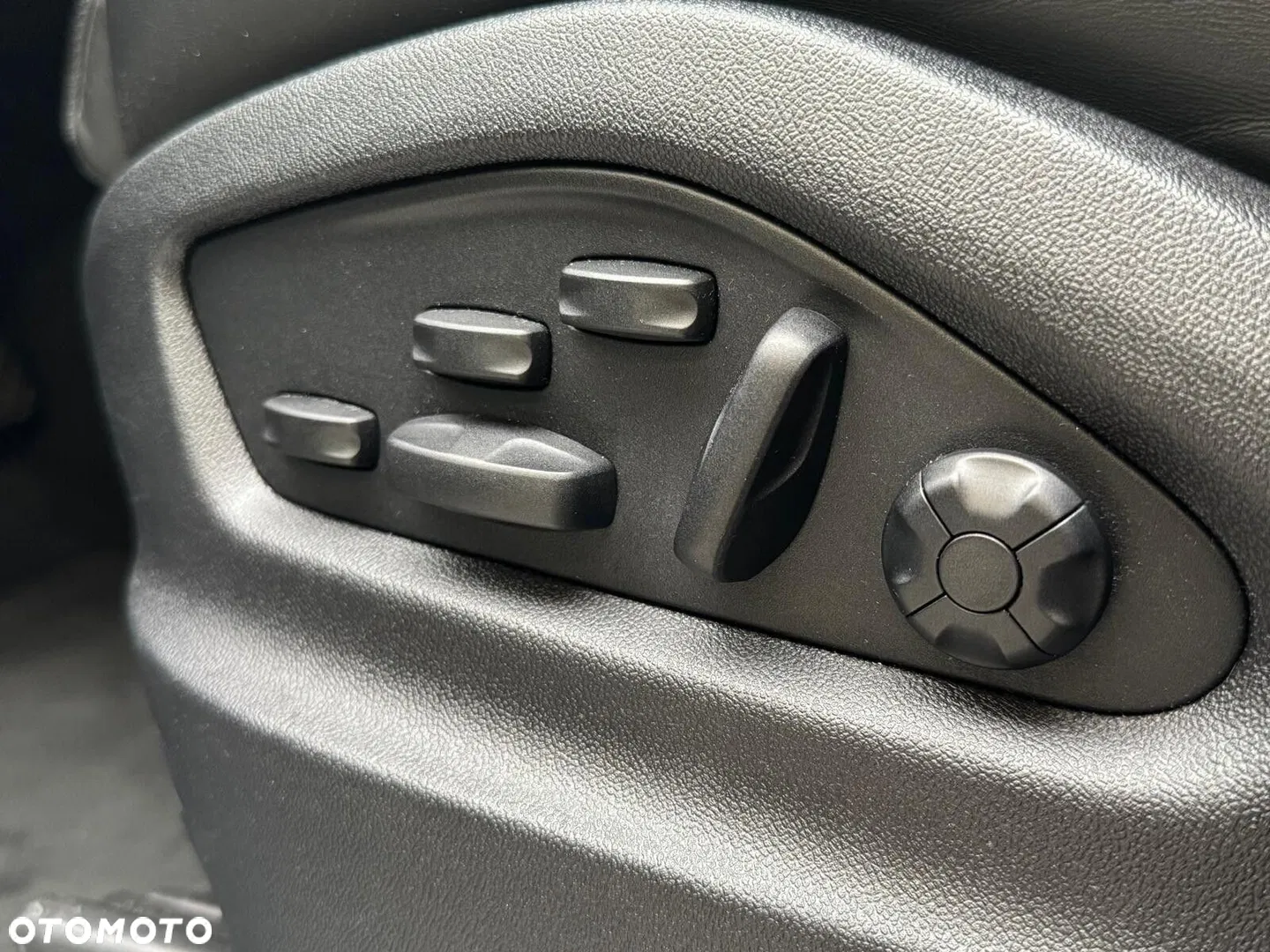 2023 Porsche Cayenne, photograph 12