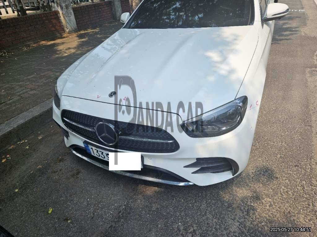 2023 Mercedes-Benz E250, photograph 2