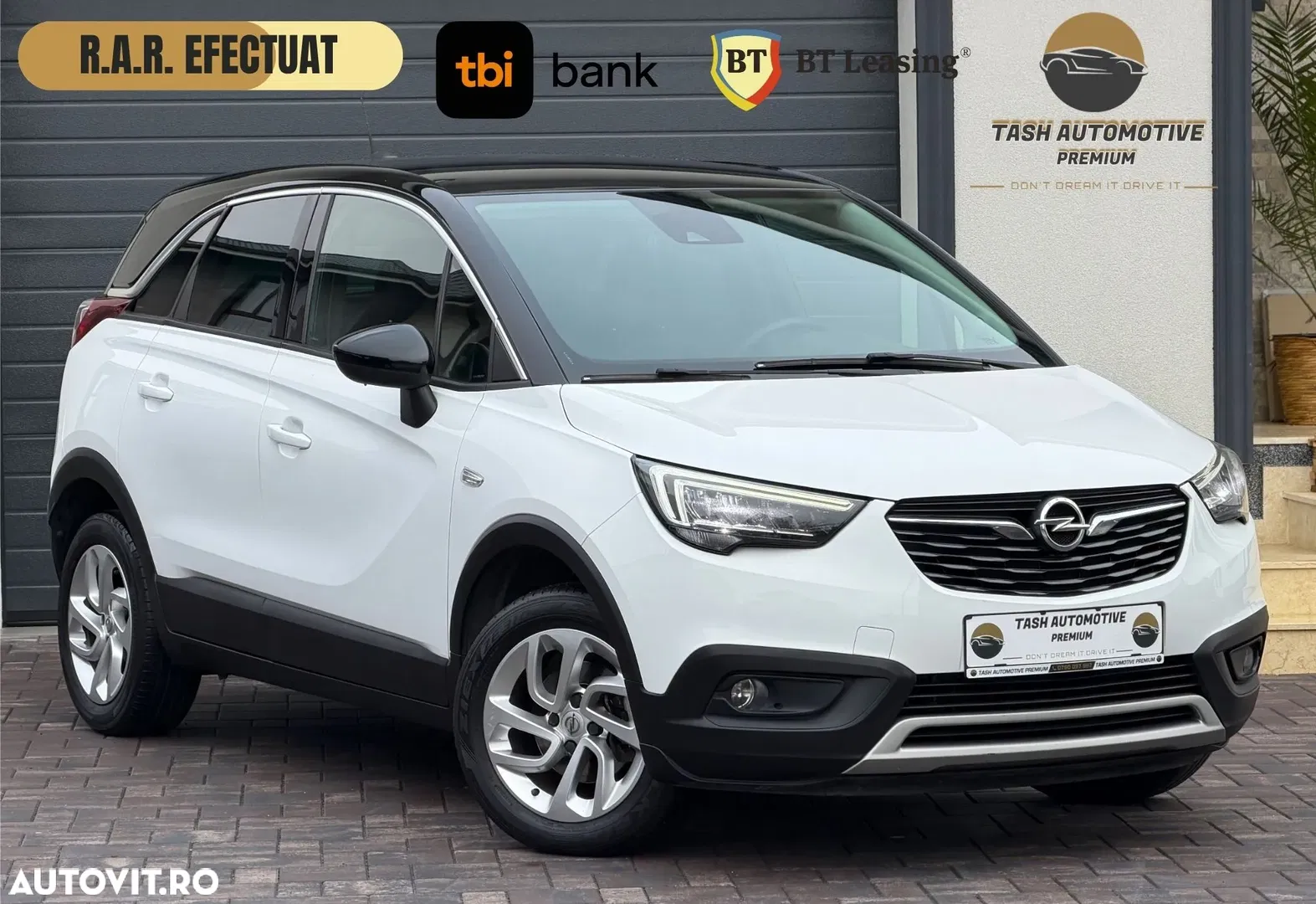 2020 Opel Crossland 1.2 Business Elegance, photograph 1