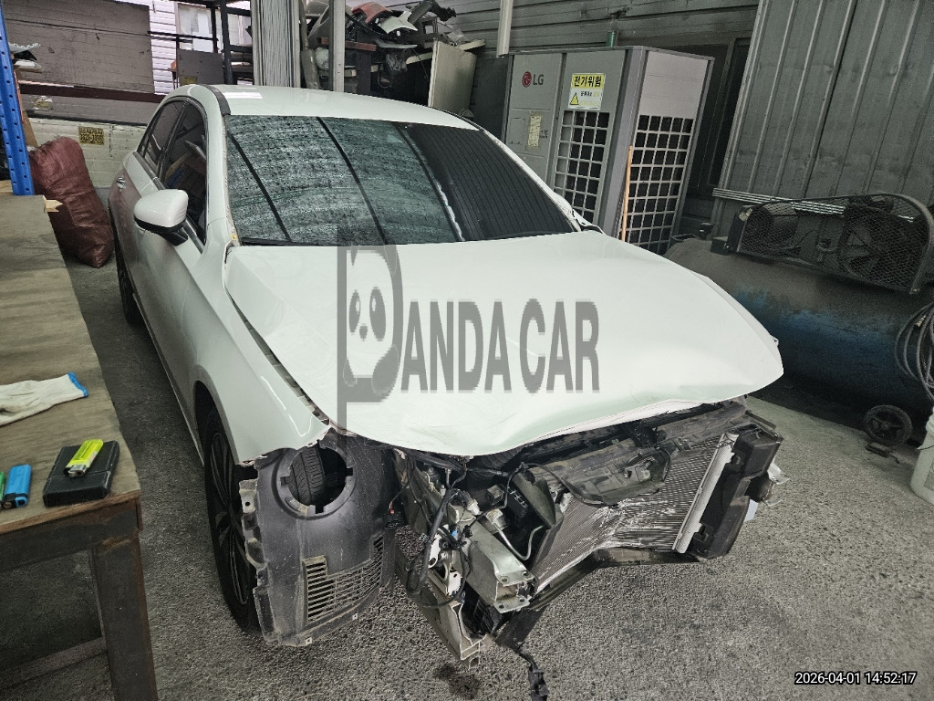 2023 Mercedes-Benz A220, photograph 3