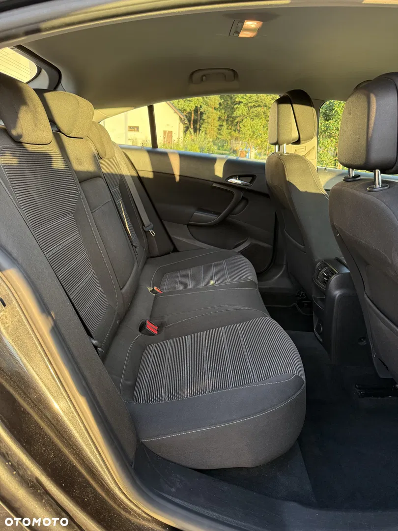 2012 Opel Insignia 2.0 CDTI Cosmo, photograph 10