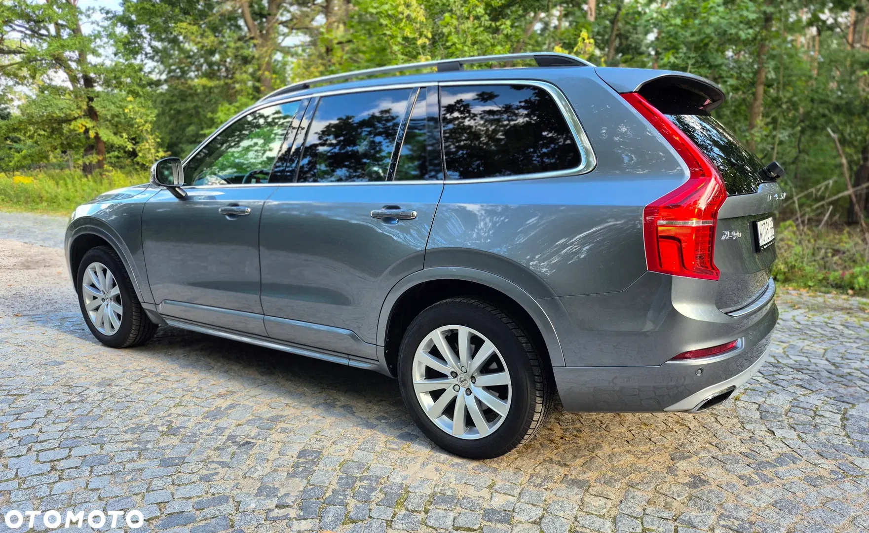 2016 Volvo XC 90 T6 AWD Geartronic Momentum, photograph 3
