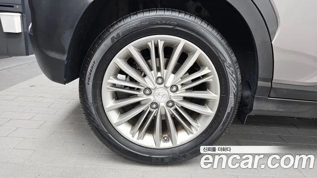 Hyundai Kona 1.6 Turbo 2WD — photo 1 of 31