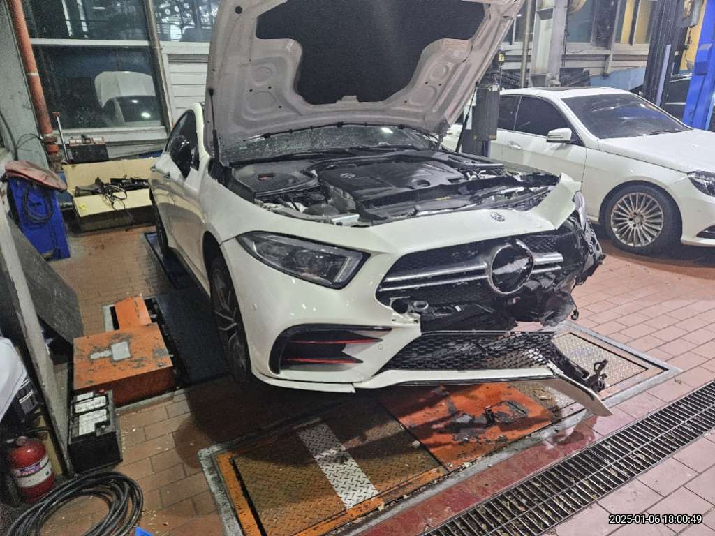 2020 Mercedes-AMG CLS53 4Matic +, photograph 1