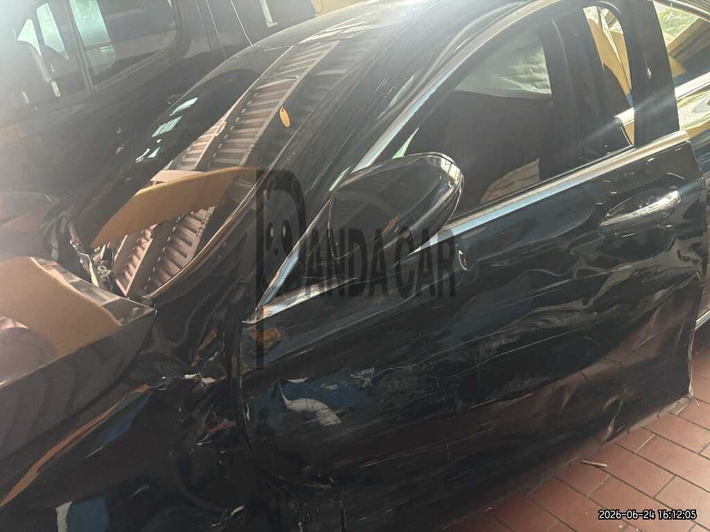 2019 Mercedes-Benz E300, photograph 4