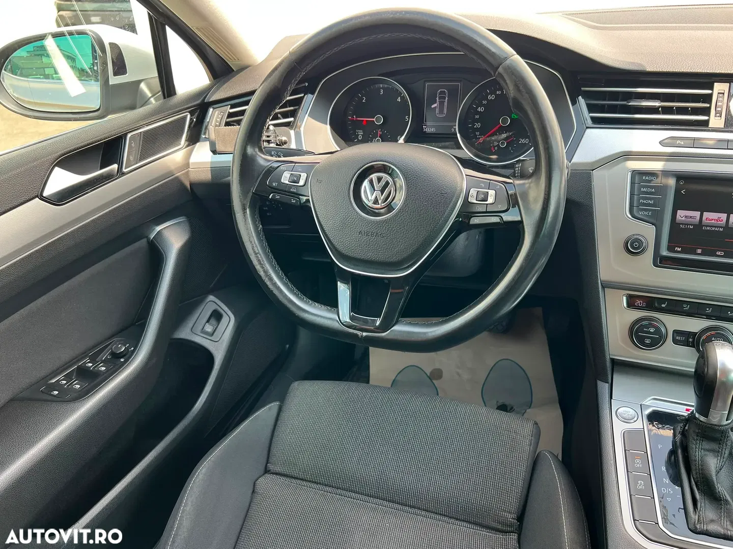 2015 Volkswagen Passat 2.0 TDI DSG 4Motion Comfortline, photograph 6