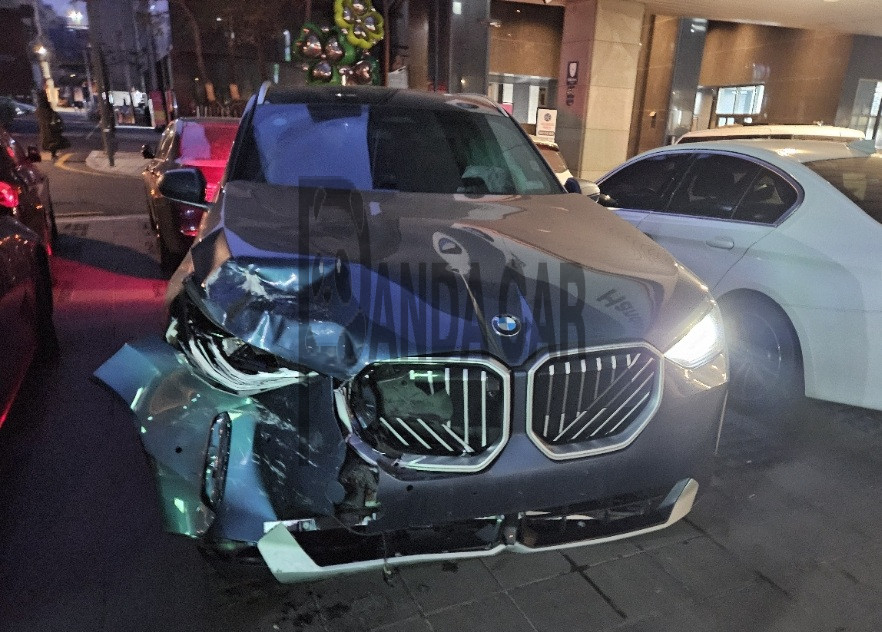 2025 BMW X3 20 xDrive, photograph 1