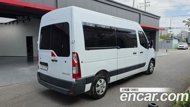 Renault-KoreaSamsung Master 2.3 13-Seater — photo 1 of 32