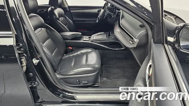 Hyundai Grandeur 2.5 — photo 1 of 20