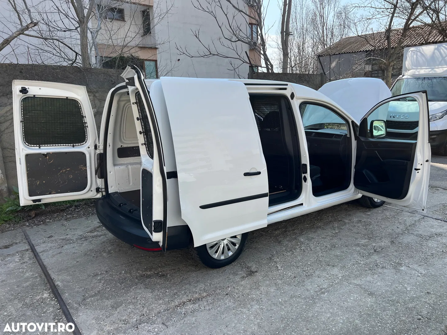2017 Volkswagen Caddy, photograph 10