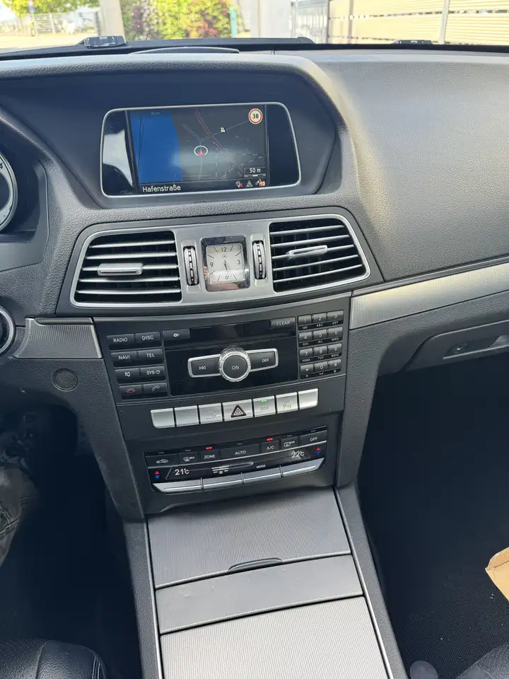 2016 Mercedes-Benz E 350 (BlueTEC) d Coupe 9G-TRONIC, photograph 6