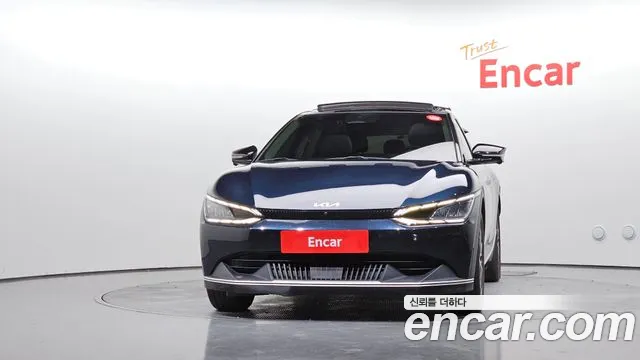 2022 Kia EV6 Long Range, photograph 2