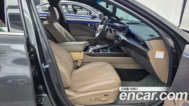 2023 Kia K8 Signature Special, photograph 9