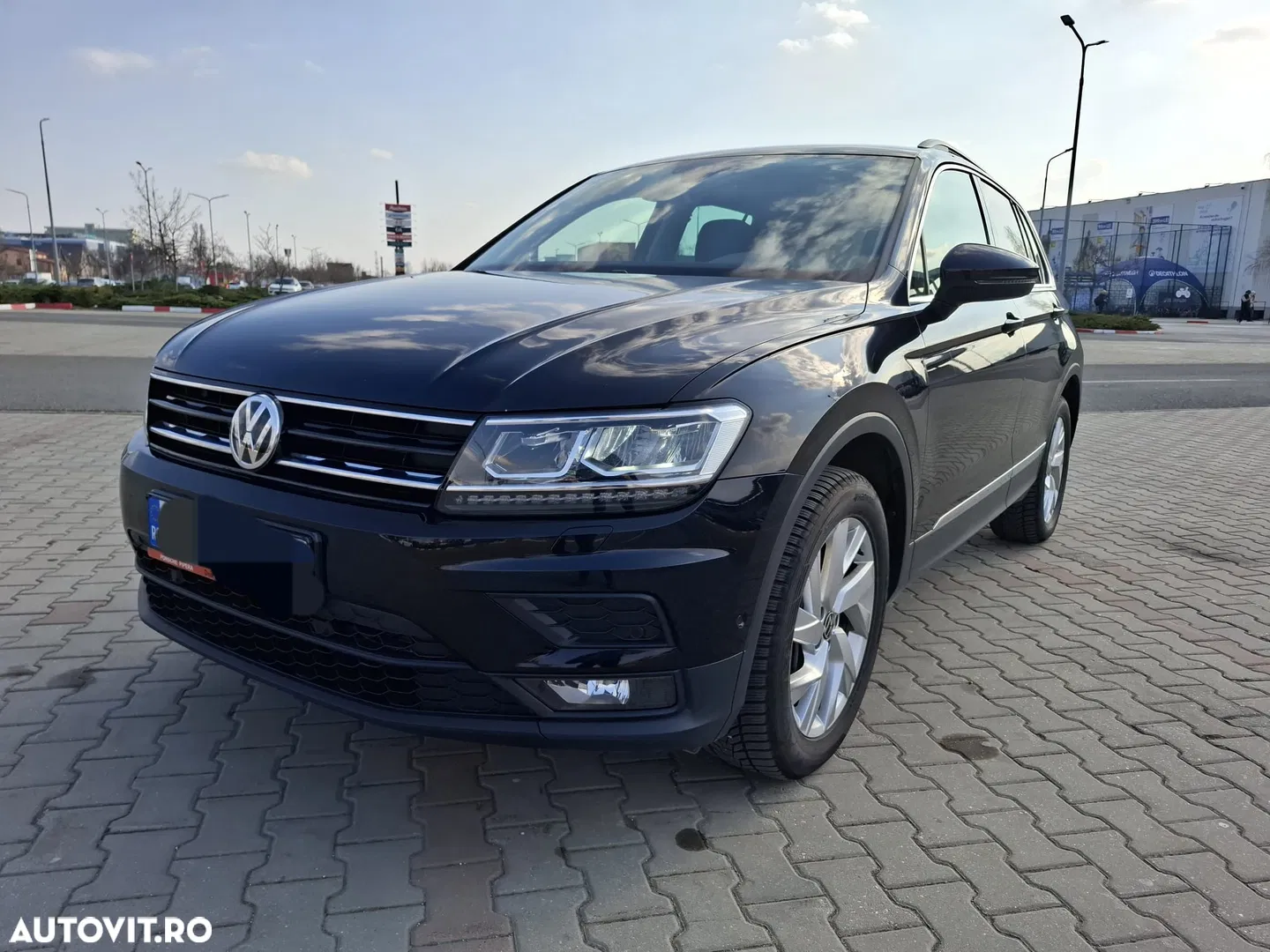 2018 Volkswagen Tiguan 2.0 TDI DPF DSG 4Mot Comfortline, photograph 1