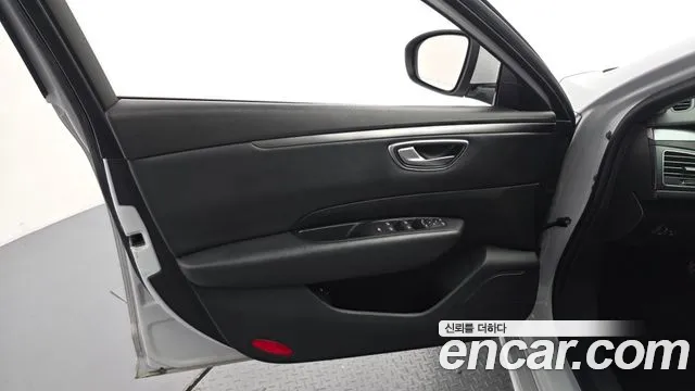 2018 Renault-KoreaSamsung SM6 2.0 Prime SE, photograph 10