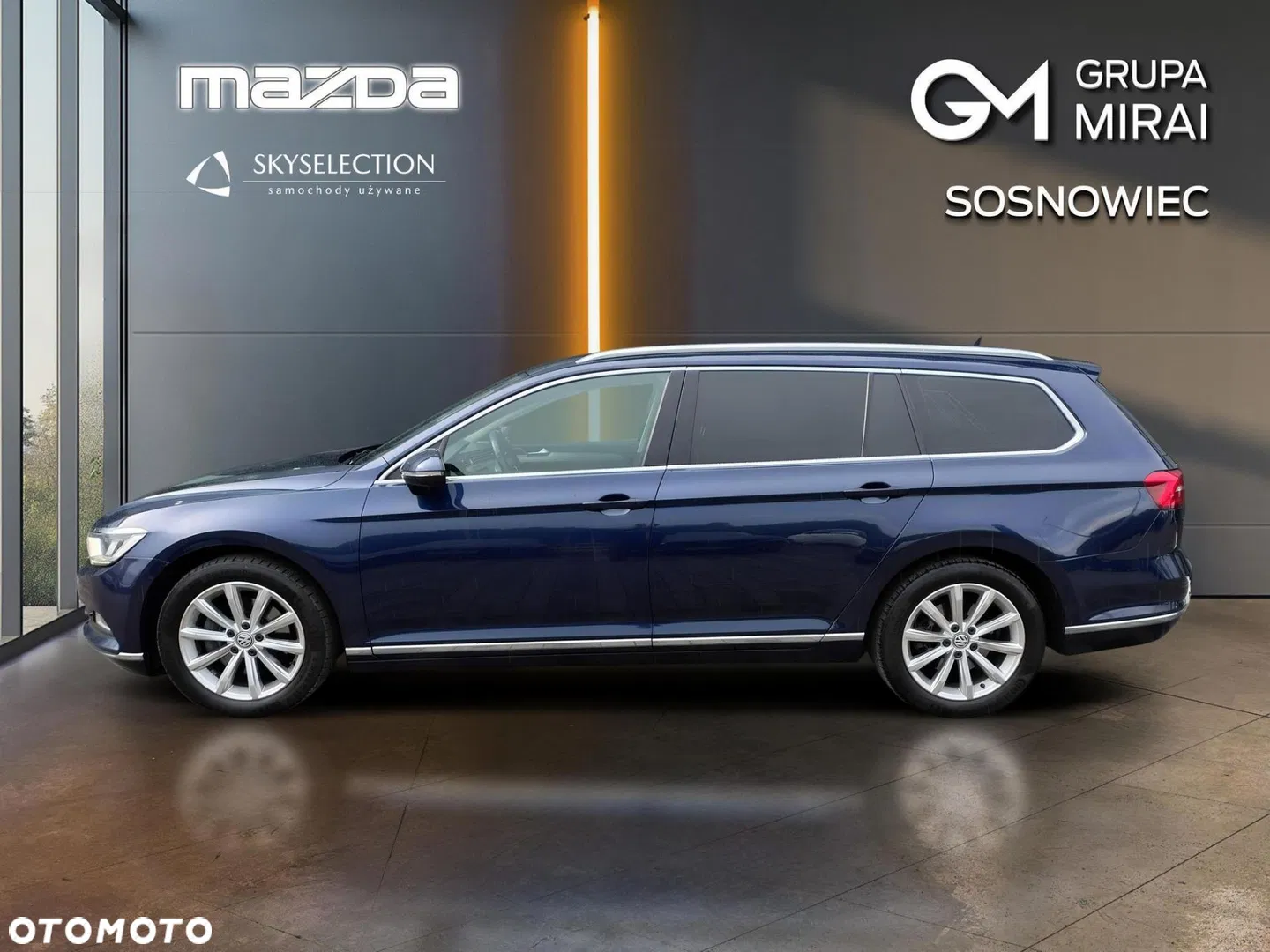 2015 Volkswagen Passat, photograph 2