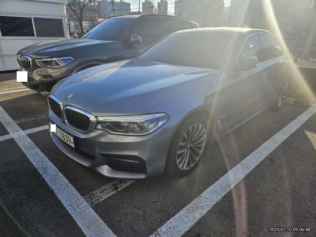 2018 BMW 530i, photograph 1