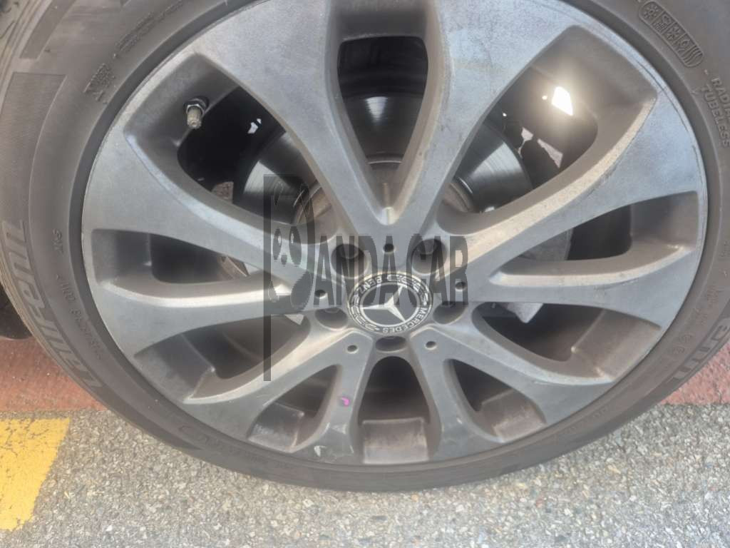 2018 Mercedes-Benz E300, photograph 2