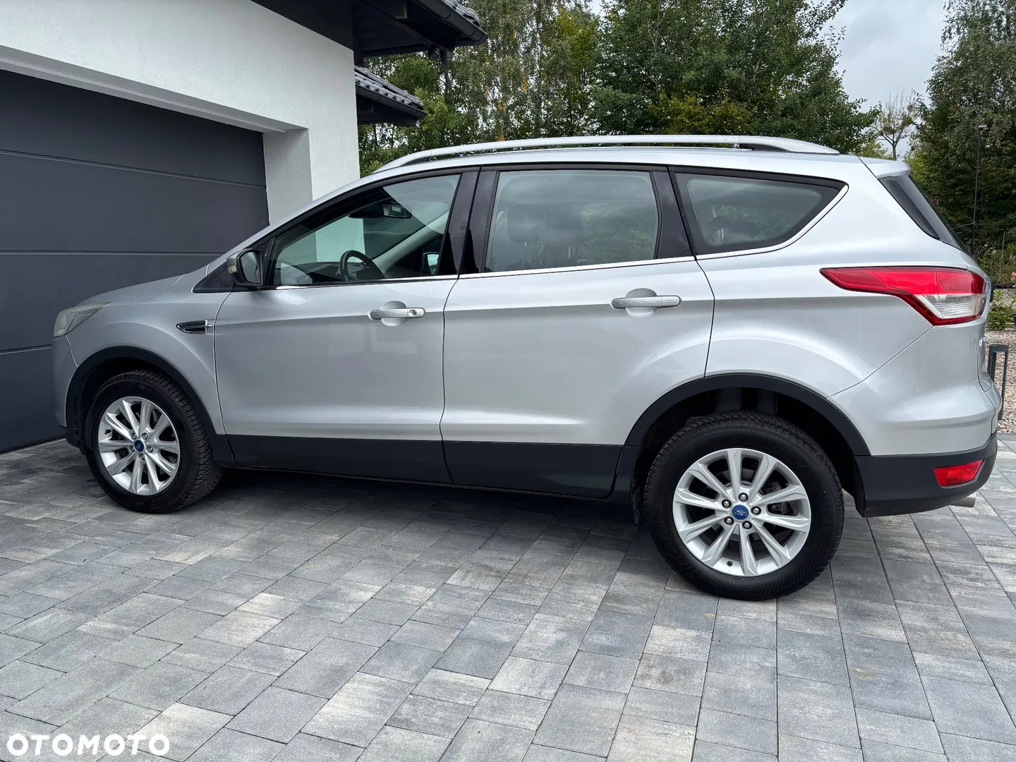 2016 Ford Kuga 2.0 TDCi 2x4 Titanium, photograph 3