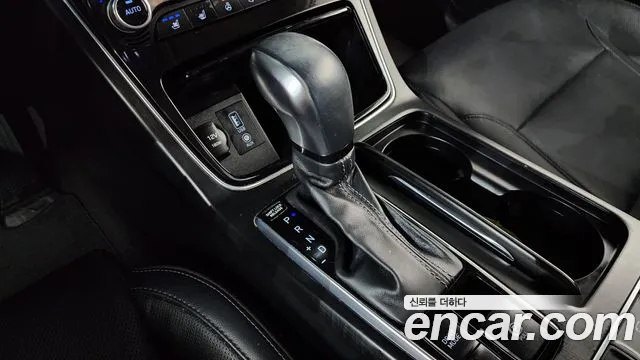 2019 Hyundai Grandeur 2.4 Premium, photograph 12