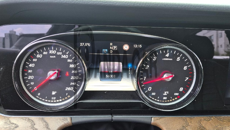 2018 Mercedes-Benz E300, photograph 4