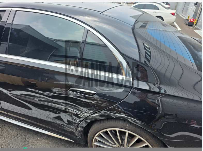 2023 Mercedes-Benz S500 4MATIC, photograph 5